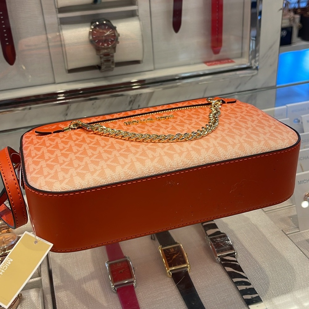 Michael Kors Jet Set Large East West Ombré Signature Logo Crossbody Bag
Red Clay - Picture 15 of 16